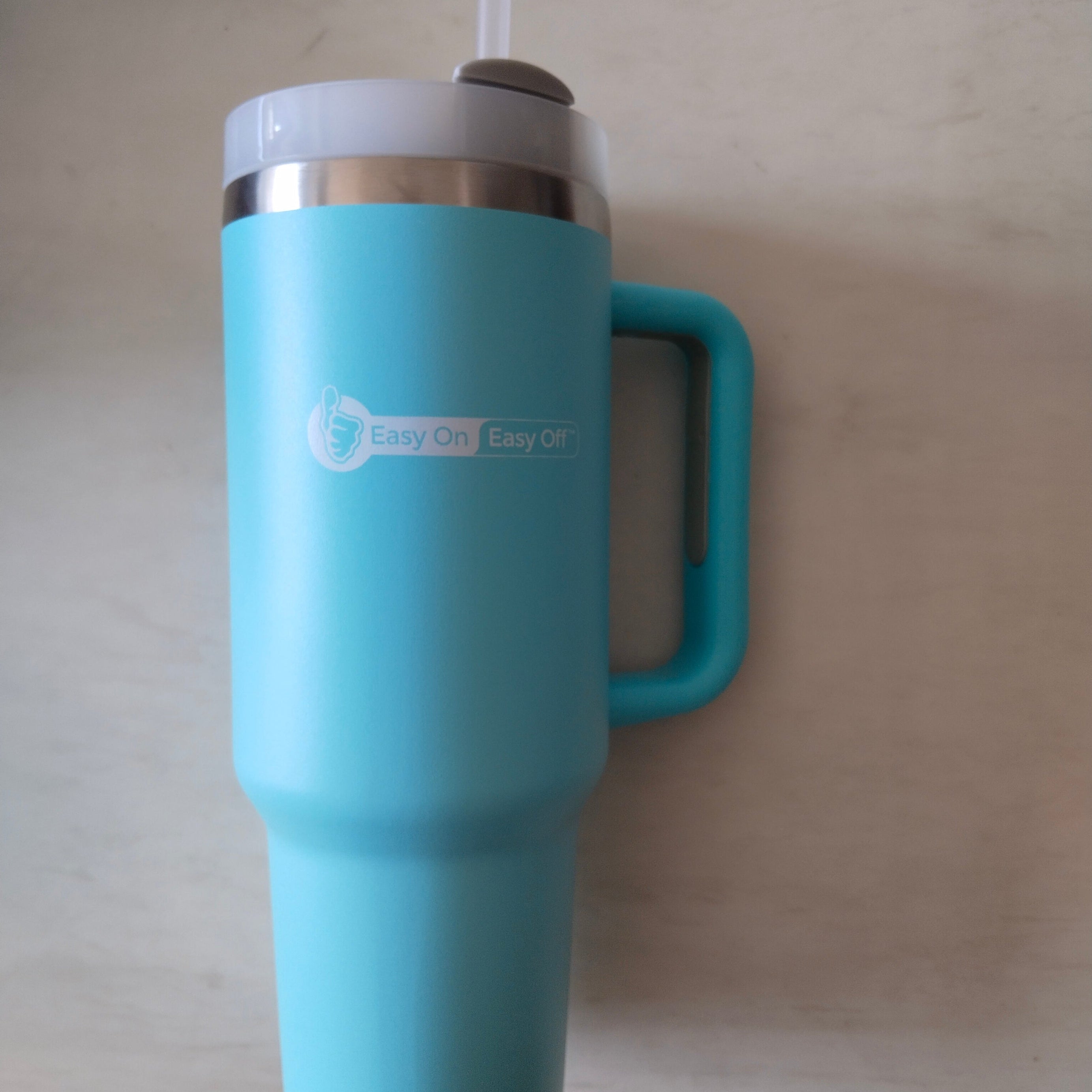 EasyOn EasyOff Vacuum Tumbler 1L (straw included)