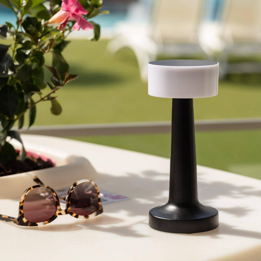 EasyOn EasyOff Table Lamp