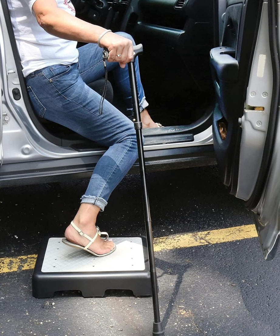 EasyOn EasyOff Non-Slip Plastic Half Step Stand (33cm x 42cm x 9cm)