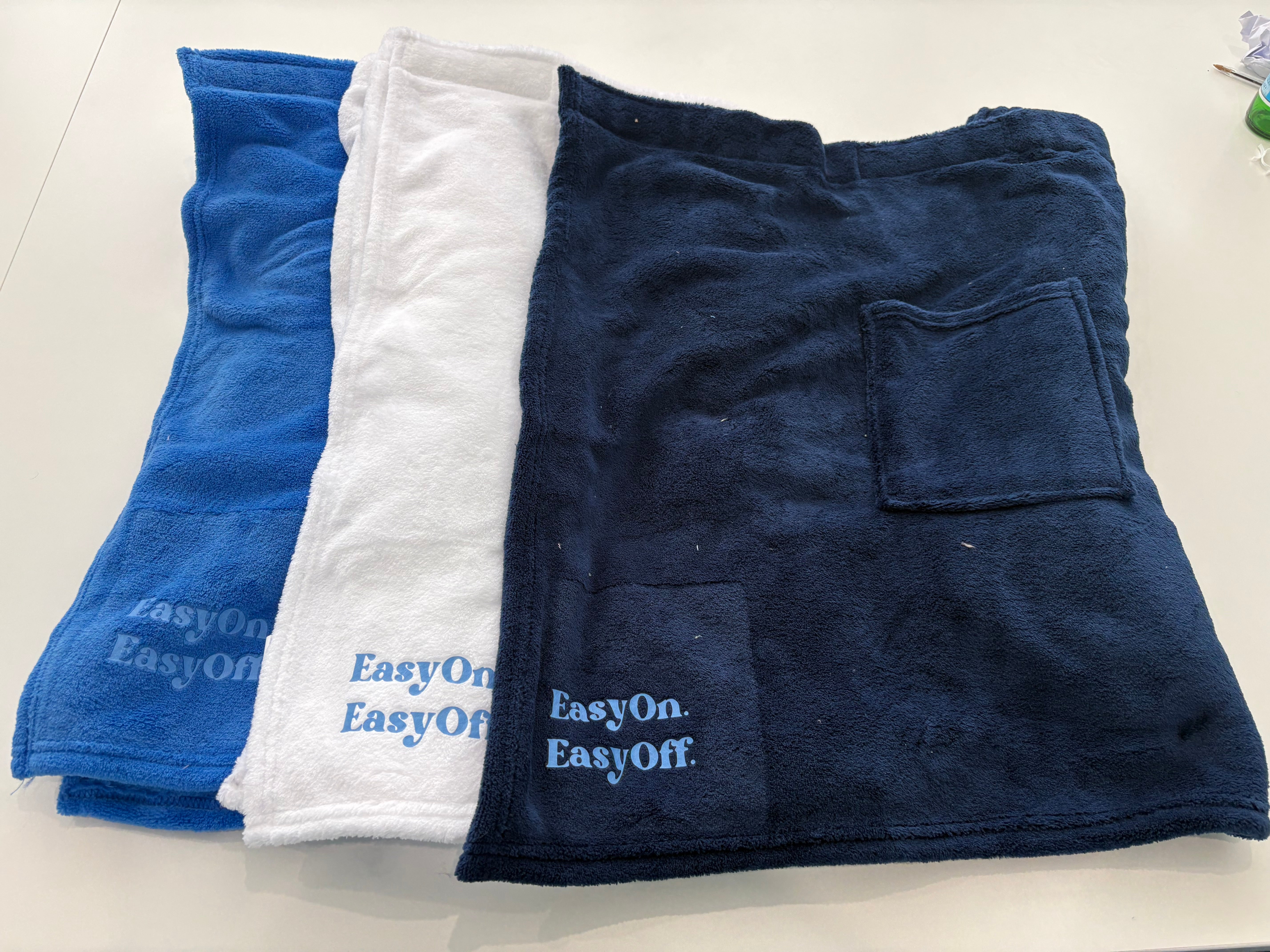 EasyOn EasyOff Men’s Toweling Wrap