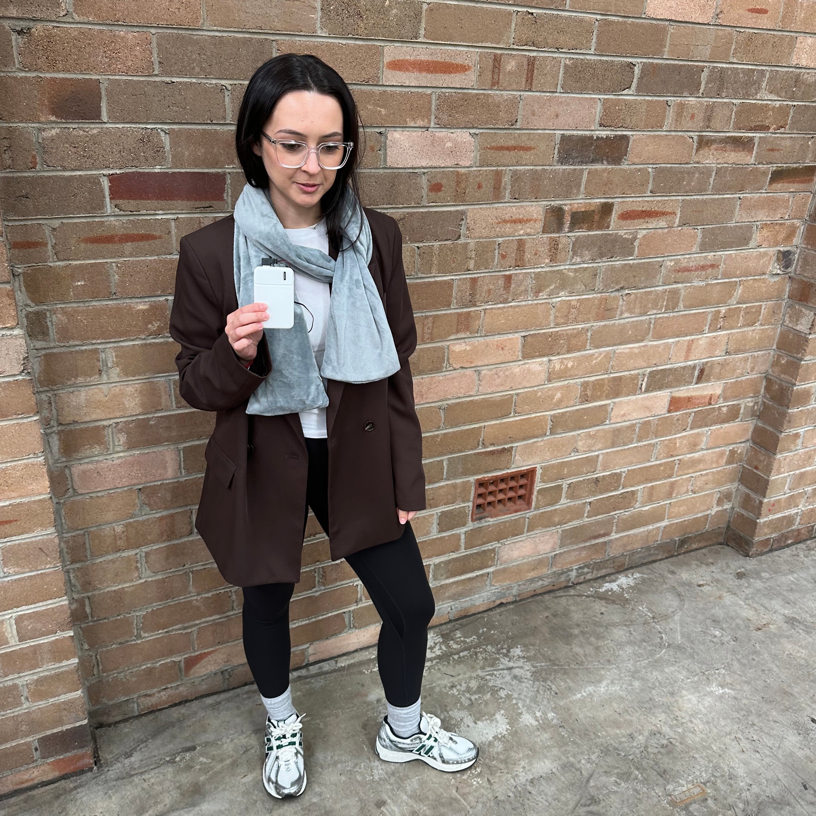 EasyOn EasyOff Smart Heating Scarf