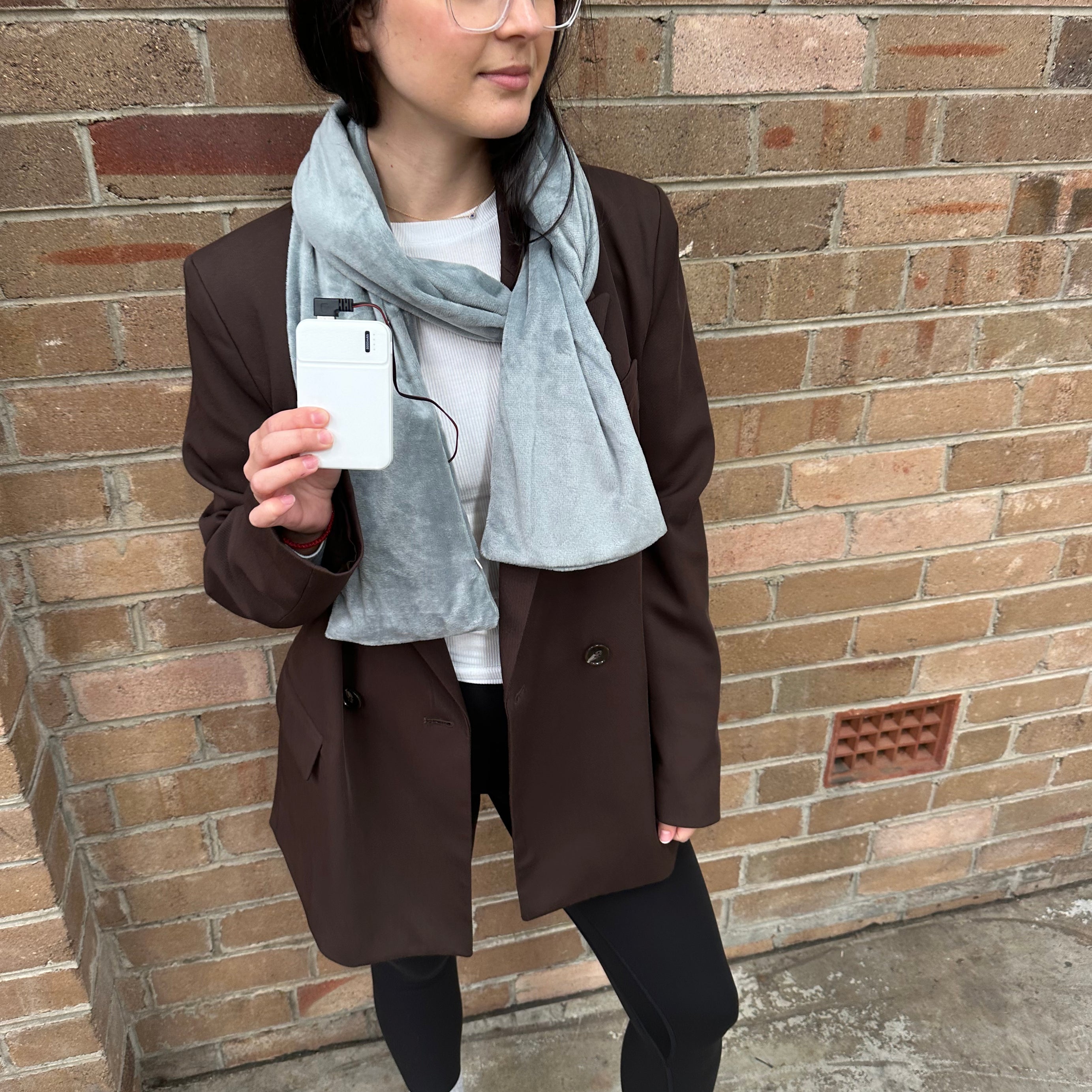 EasyOn EasyOff Smart Heating Scarf