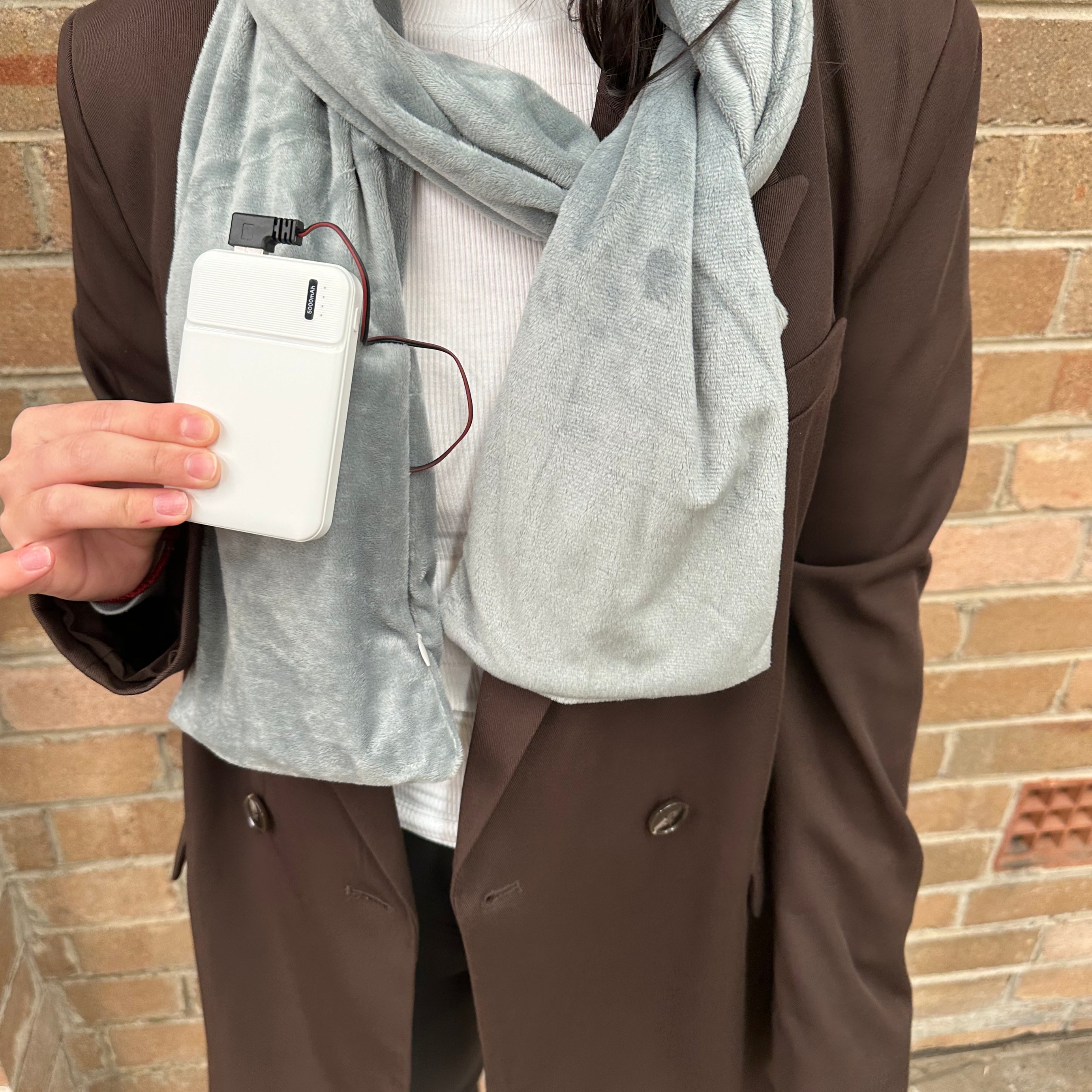 EasyOn EasyOff Smart Heating Scarf