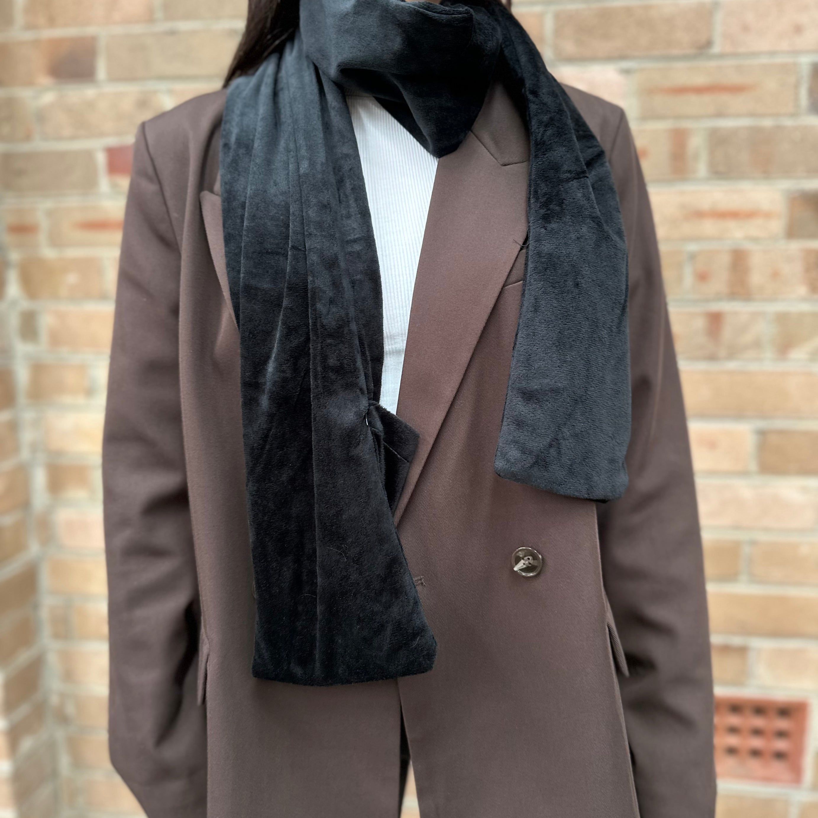 EasyOn EasyOff Smart Heating Scarf