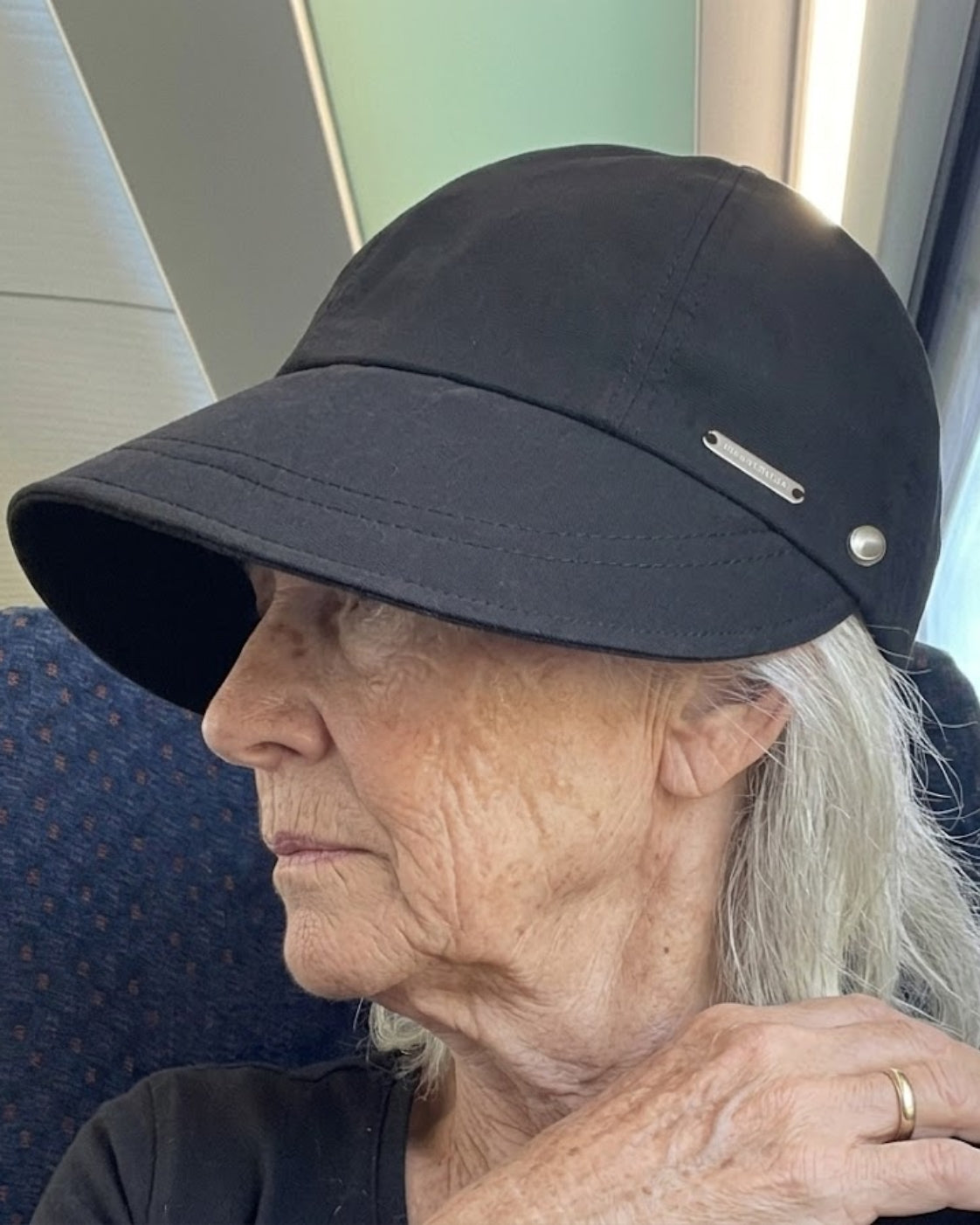 EasyOn EasyOff Sun Visor Cap